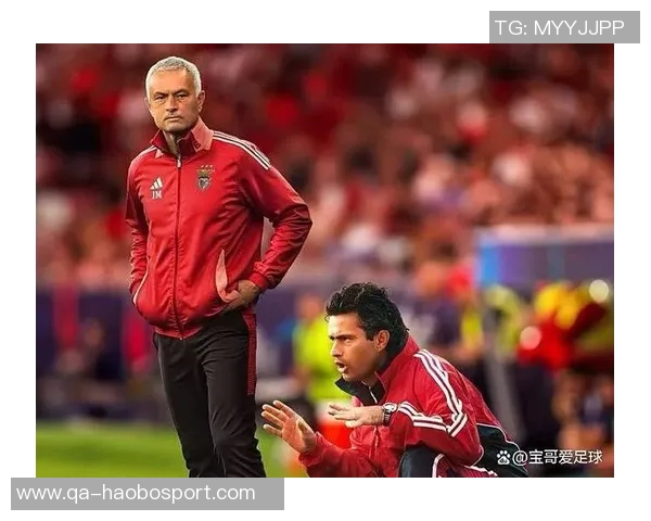 巴萨关注本菲卡19岁后卫奥利维拉德科与经纪人深入洽谈